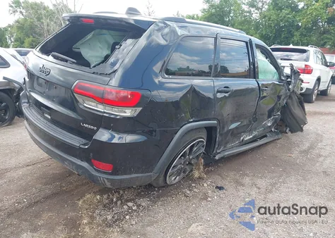 2017 Jeep Grand Cherokee Laredo 4X4 z USA, uszkodzony, nr VIN 1C4RJFAG9HC739509